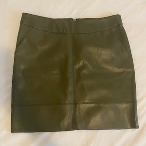 Fahsyee Green Faux Leather Skirt size small